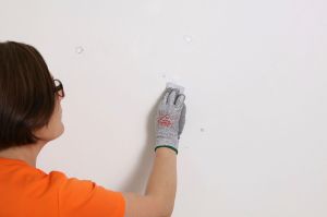 HOLE-IN-1  0,25L Пълнител за дупки и фуги до 50 mm