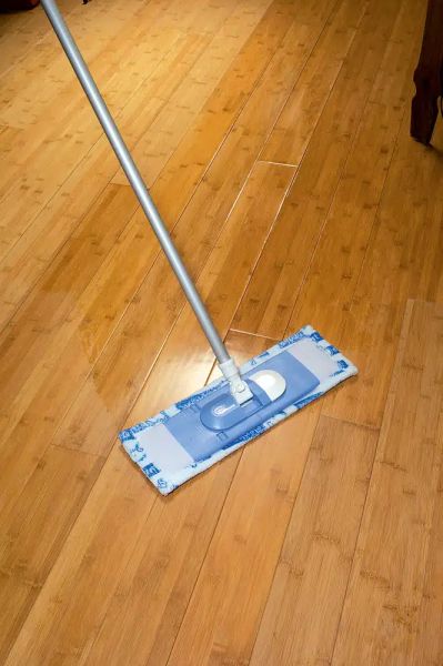 SOAPCLEAN - ПРЕПАРАТ ЗА ПОЧИСТВАНЕ НА ДЕКИНГ, ОБШИВКА И ПАРКЕТ 1 L